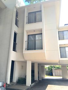 409 E 38th St APT 301, Austin, TX, 78705