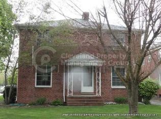 18901 Chagrin Blvd, Shaker Heights, OH