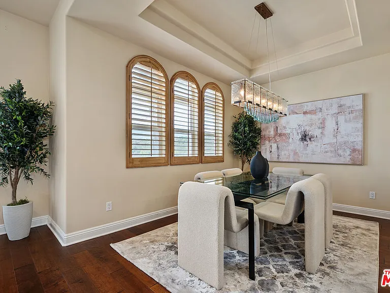 23963 De Ville Way — Photo 8