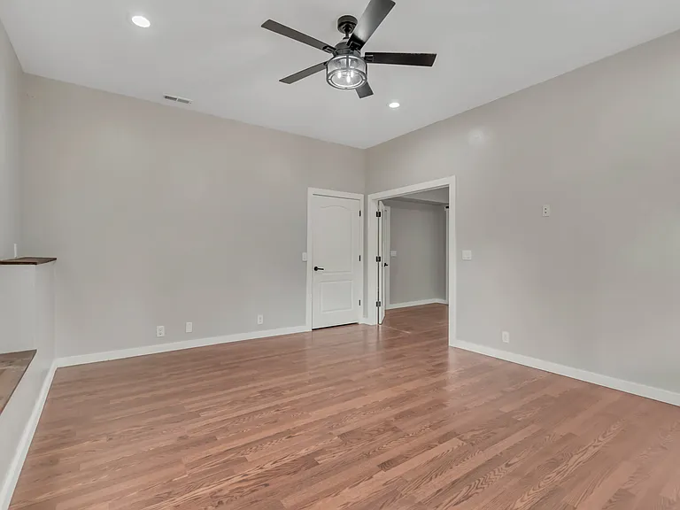 2154 E Wasatch Blvd — Photo 14