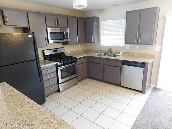2nd image of 5709 Stallion Ave #0