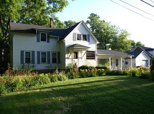 783 6th Ave, Aurora, IL 60505