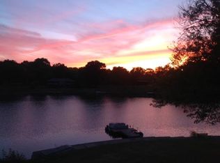 407 Pine Ridge Dr, Washington, IL 61571