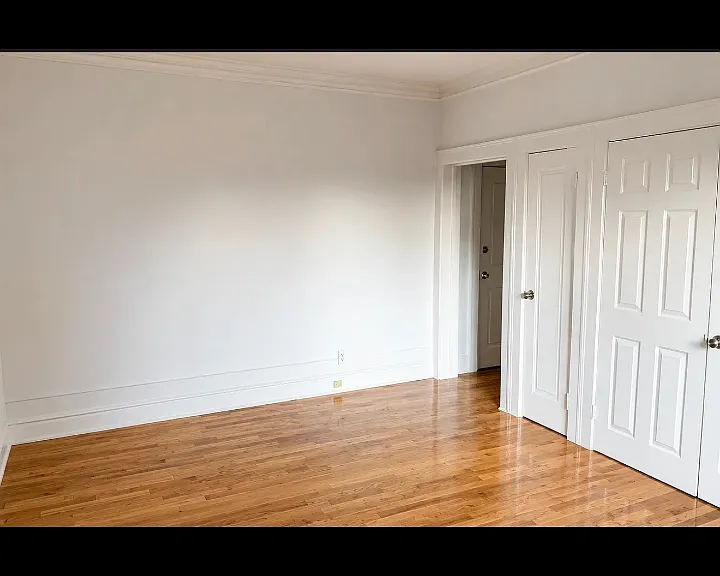 22 S Grove St #5 — Photo 4