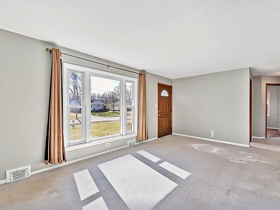 2nd image of 24018 Lebern Dr