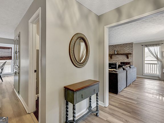 5th image of 300 Briarwood Rd