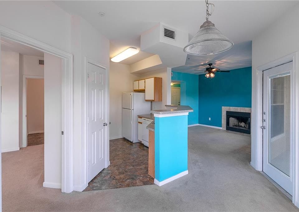 1st image of 2320 Gracy Farms Ln APT 134
