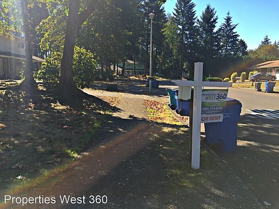 2nd image of 401 NE 147th Ave