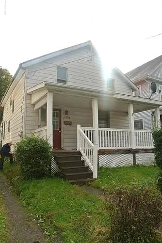 34 Belmont St photo 1