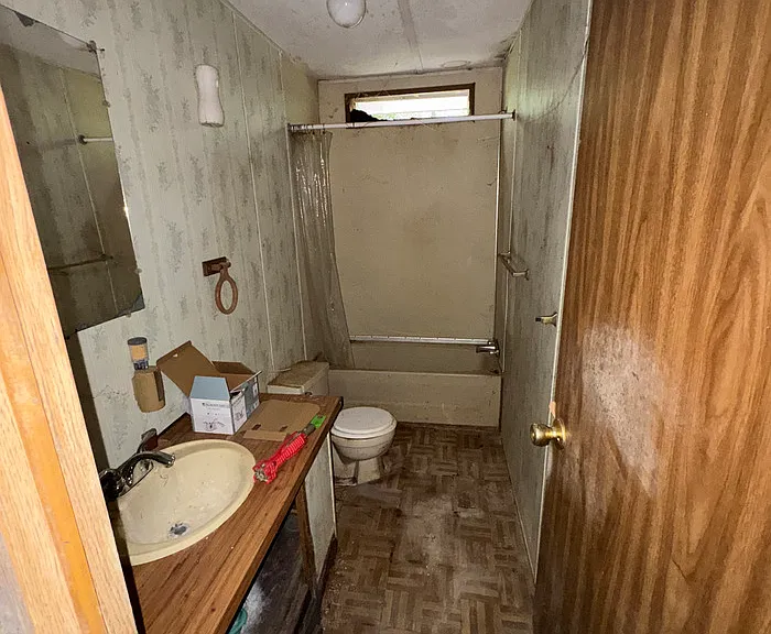 1235 Paul Ln — Photo 2