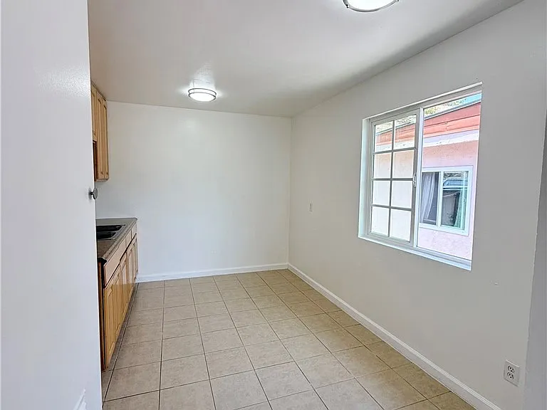 4536 Waldo Ct — Photo 3