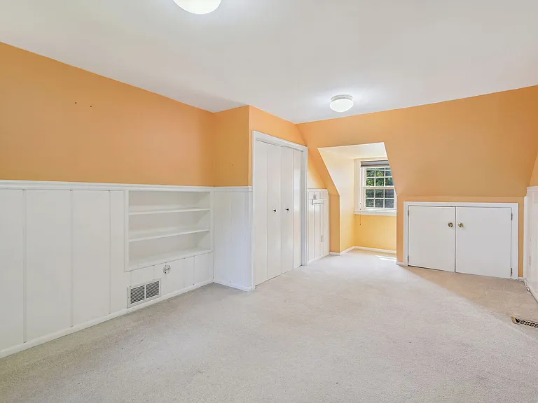 5203 Elsmere Ave — Photo 10
