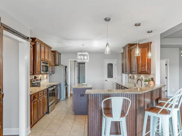 127 Carleighfalls Dr, Meridianville, AL 35759