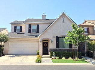 54 W Scandia Ln, Clovis, CA