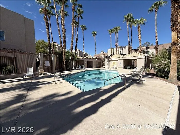 2 bed, 2.0 bath, 1127 sqft, $1,395 — Photo 2