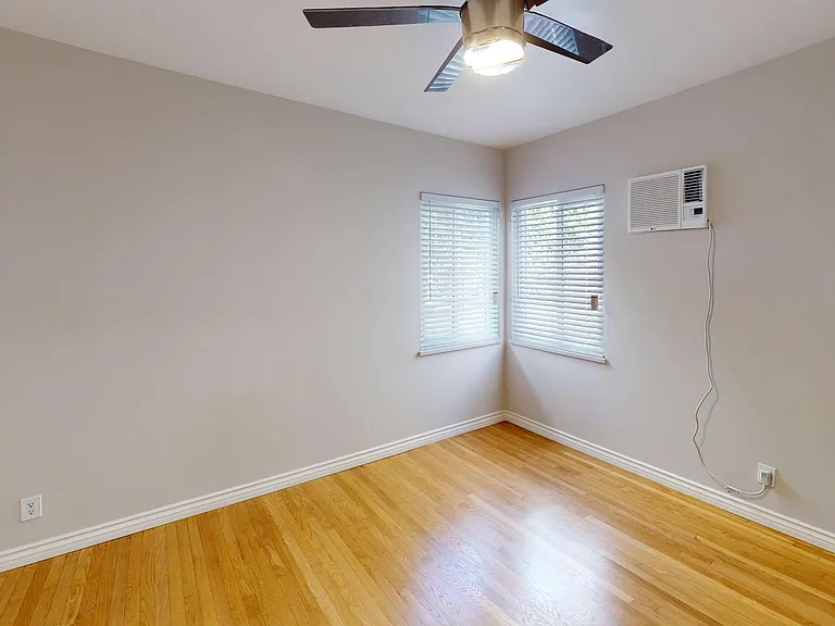 OCC - Palm View Apartments — Photo 13