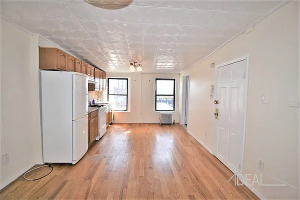 Rented by Ideal Properties Group | media 7