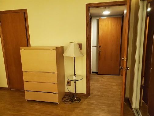 2nd image of 1827 Greenfield Ave APT 204
