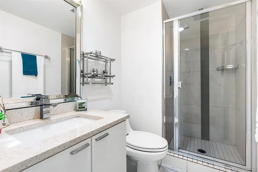 2 bed, 888 sqft, $3,200 — Photo 3
