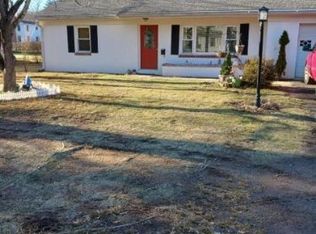 212 Greenbrook Rd, Green Brook, NJ 08812