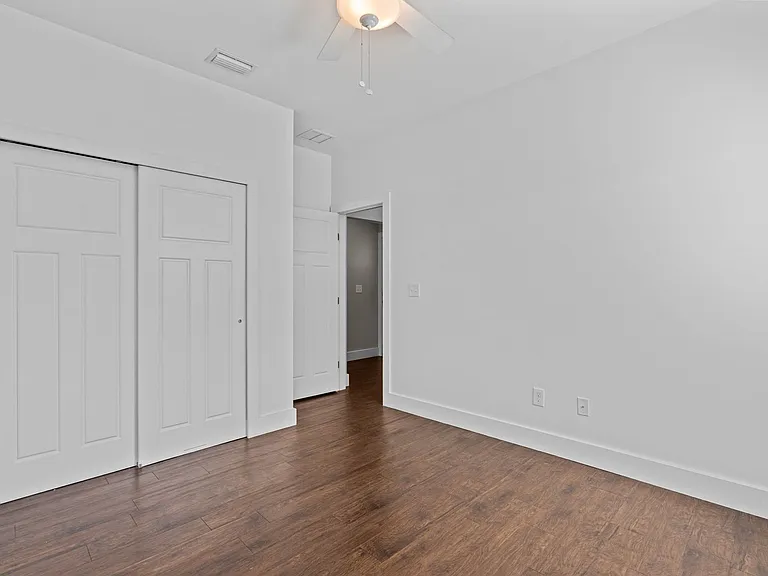228 Herada St — Photo 6