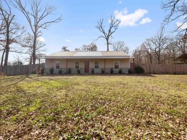 657 County Road 4103, New Boston, TX 75570