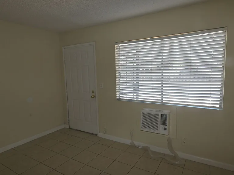 3021 E Carey Ave #2 — Photo 5
