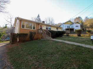 228 Aurora Dr, Asheville, NC 28805