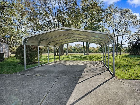 4th image of 3640 Farmersville W Alex Rd #R