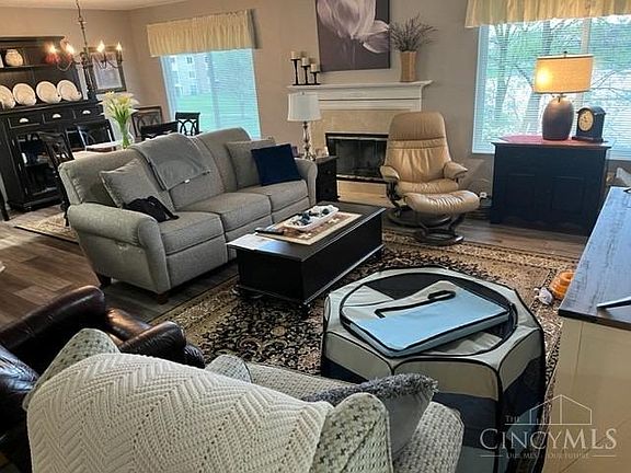 4th image of 4441 N Shore Dr APT 204