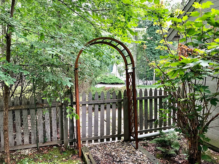 34 Rolling Hill Ct W — Photo 28