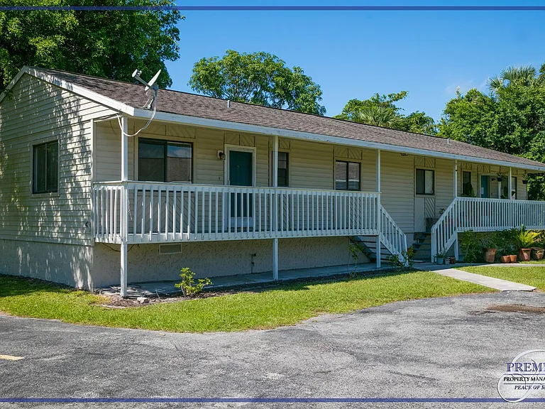 2455 Thomasson Dr — Photo 2