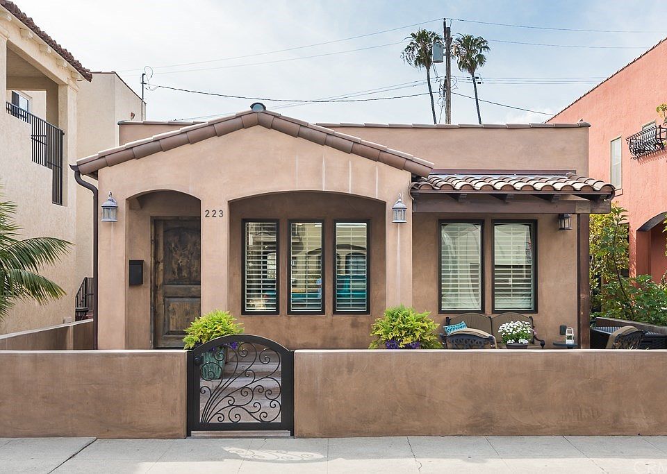 1st image of 223 Pomona Ave