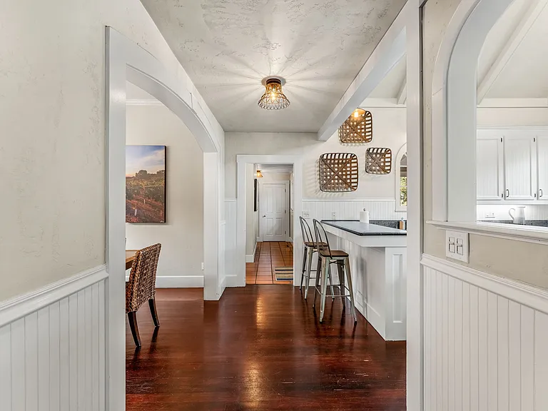 2850 Silverado Trl — Photo 45