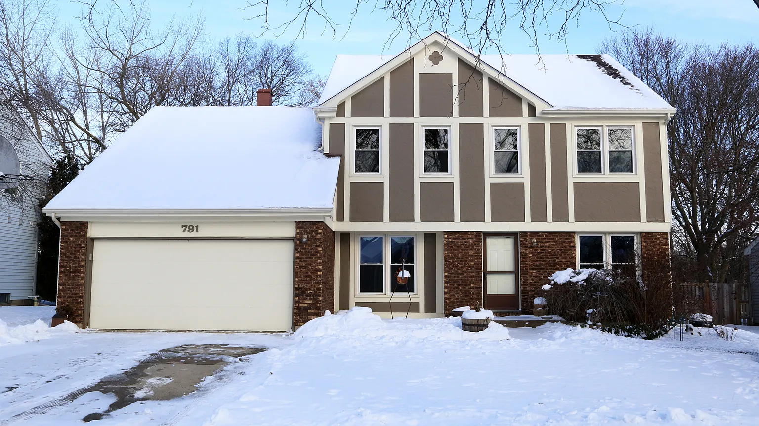 791 Kingsbridge Way photo 1
