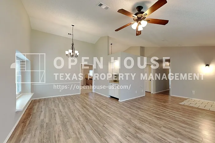 4403 Santa Cruz Ln — Photo 6
