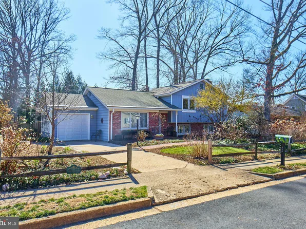 425 Blair Rd NW, Vienna, VA 22180