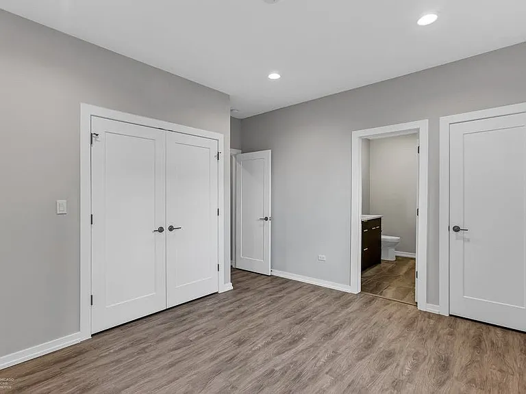 4917 S Champlain Ave #2 — Photo 12