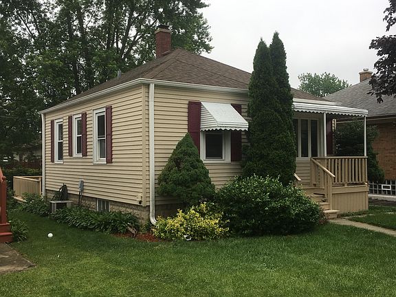 3rd image of 1116 N Prairie Ave