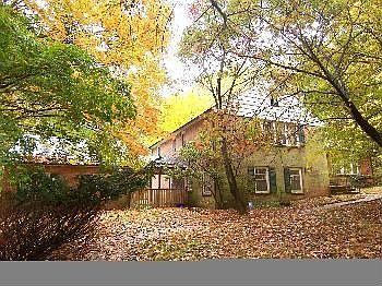 2nd image of 23 Caveswood Ln
