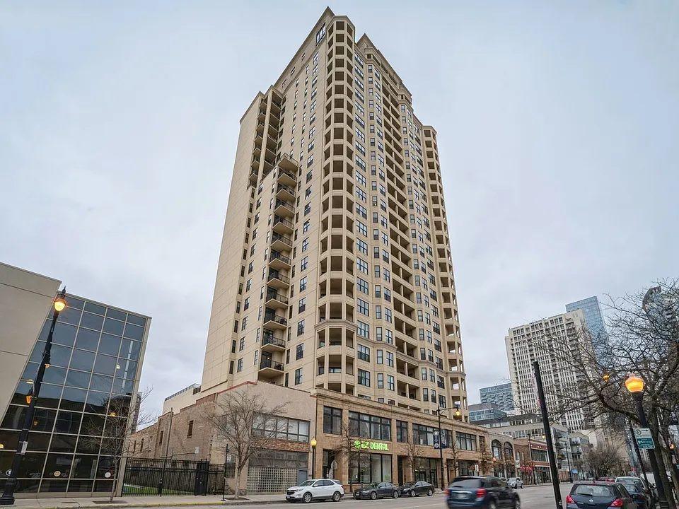1464 S Michigan Ave #2003