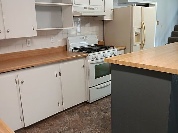 Stove and refrigerator