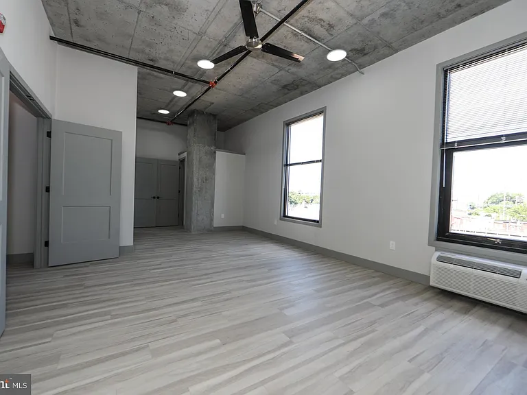 1810 E Venango St #104 — Photo 14