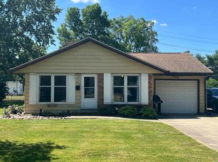 1213 Van Tower Dr, Logansport, IN 46947