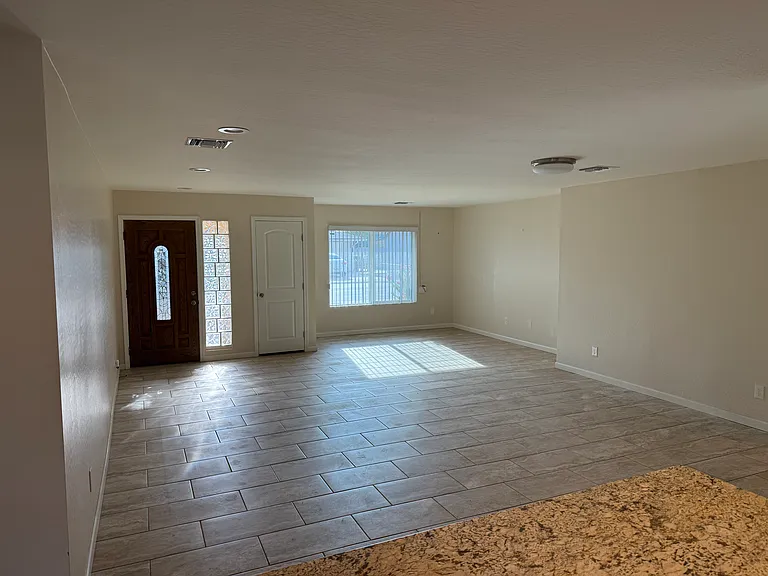 2nd Living Room