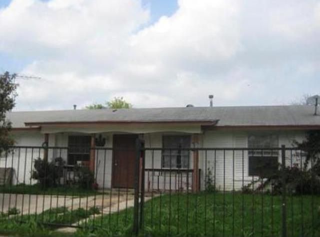 1st image of 5523 Prairie Flower Dr