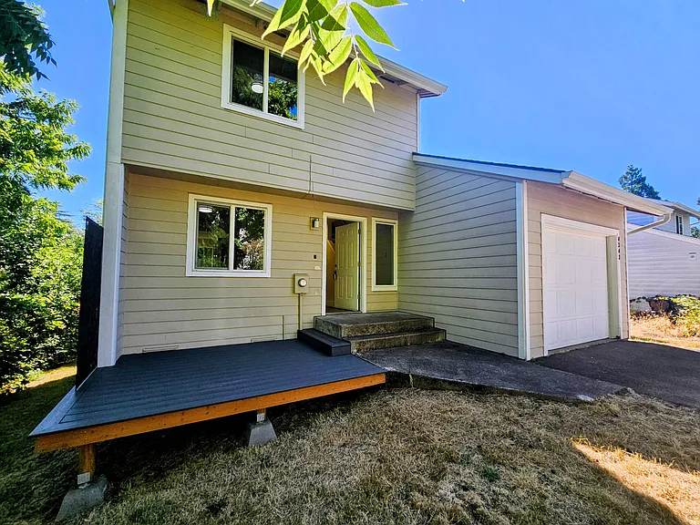 4343 Grant St — Photo 1