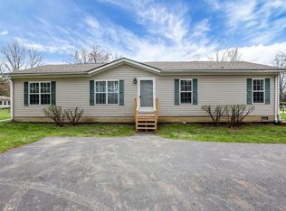 101 Summit Ridge Rd S, Reynoldsburg, OH 43068