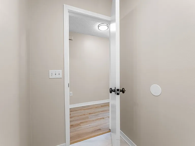 648 Virginia Oak Ct — Photo 12