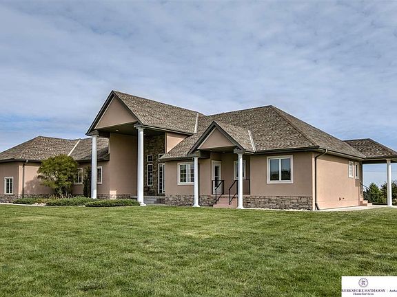 2nd image of 1133 Ponderosa Dr